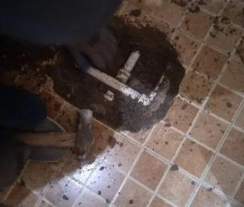 延川卫生间漏水维修公司为您分享下卫生间渗水如何处理及注意事项